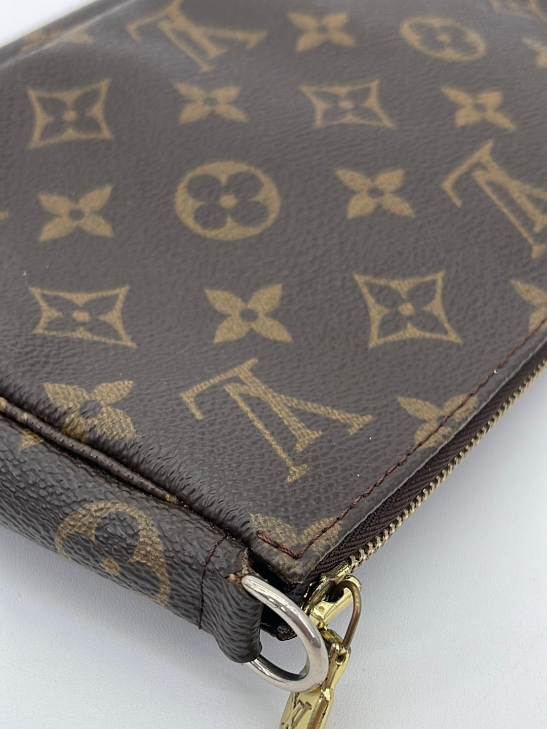 PRELOVED  Louis Vuitton Monogram Accessories Pochette Bag CA0011 052923