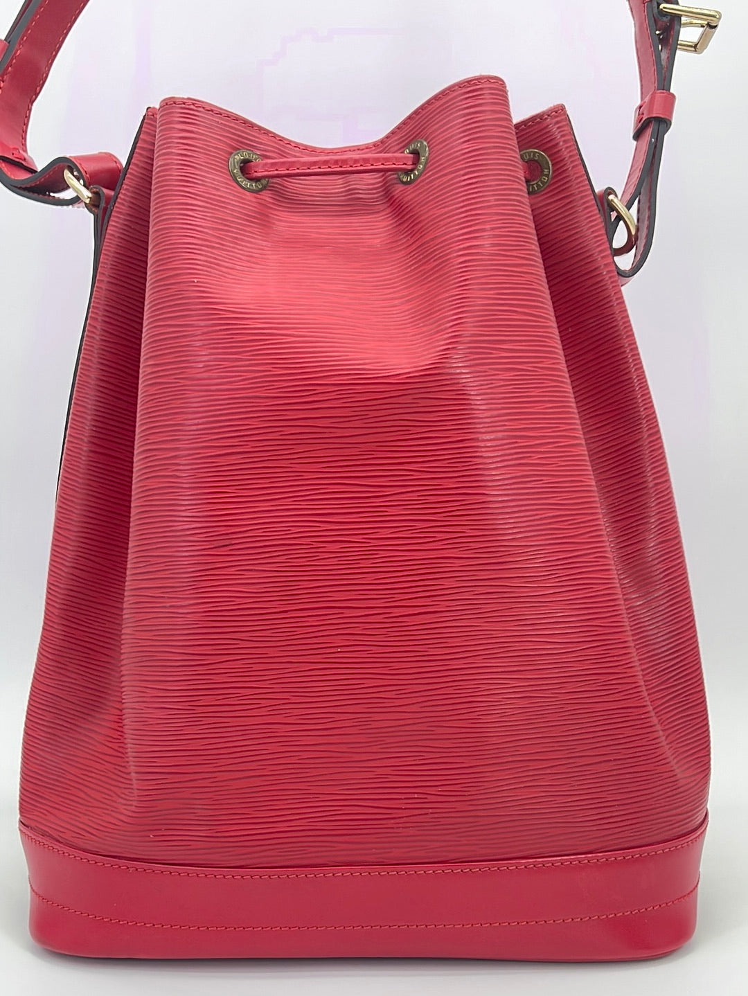 Louis Vuitton Red Epi Leather Noe Bag For Sale at 1stDibs