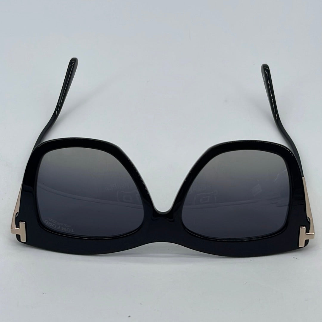 Preloved Tom Ford Black Polarized Sunglasses with Case 49 062423