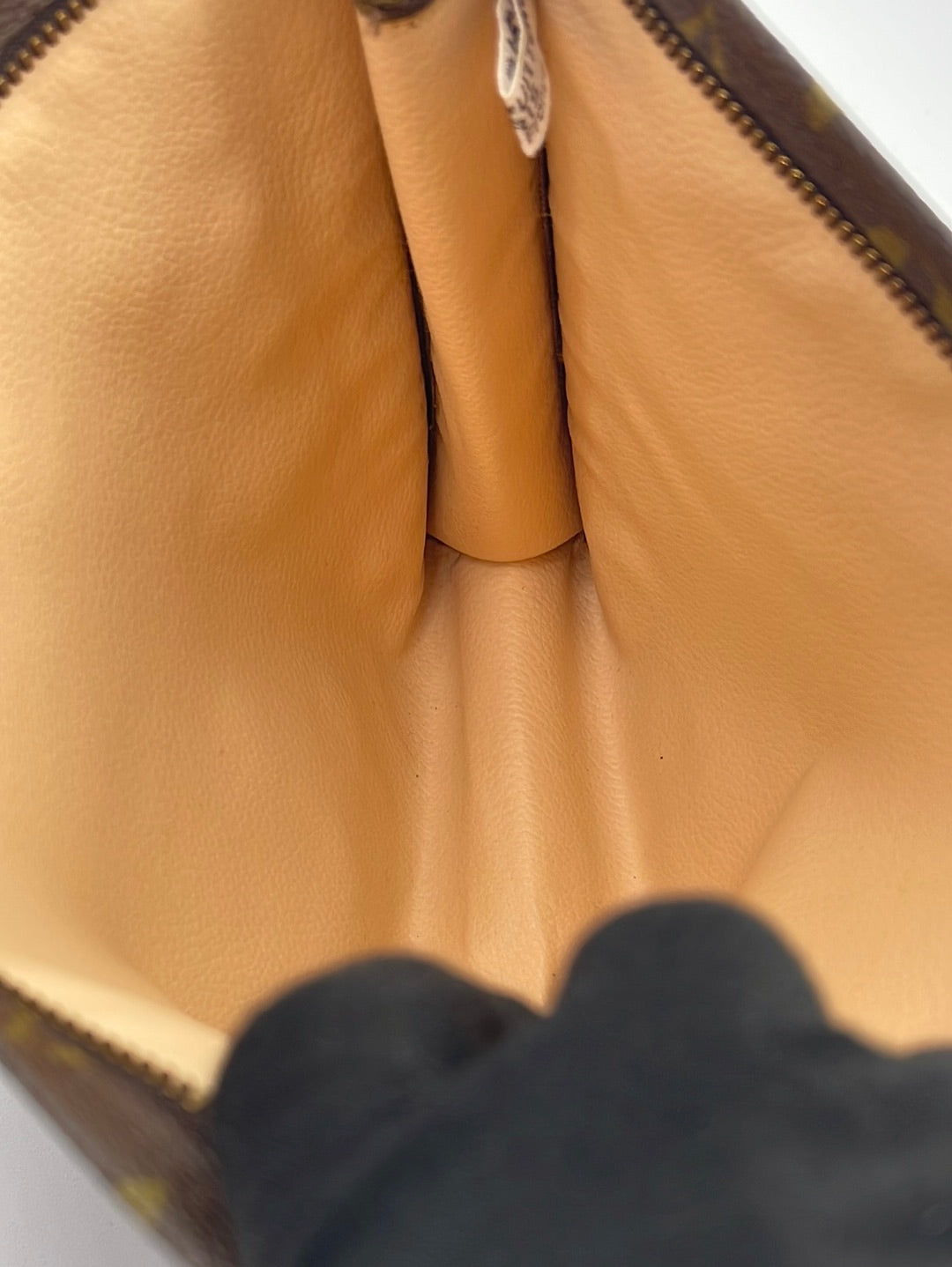 Louis Vuitton TOILET POCKET 26 Dark brown Cloth ref.230388 - Joli