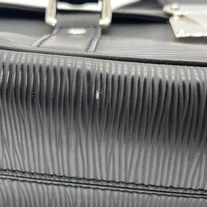 Saumur BB Monogram and Epi leather 🥰🥰🥰🥰#louisvuitton