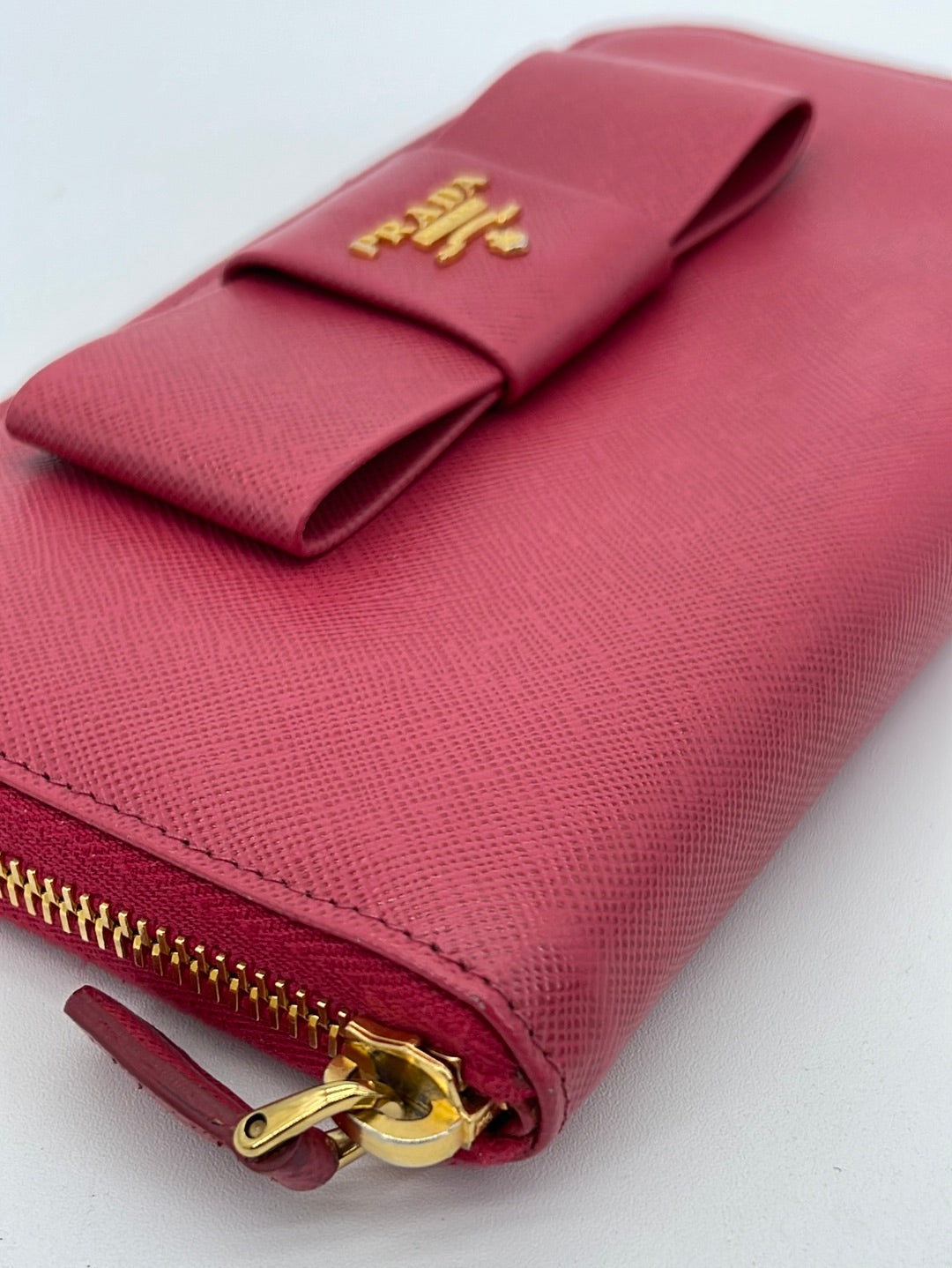 Preloved Prada Pink Saffiano Leather Bow Zipper Wallet 85 052923