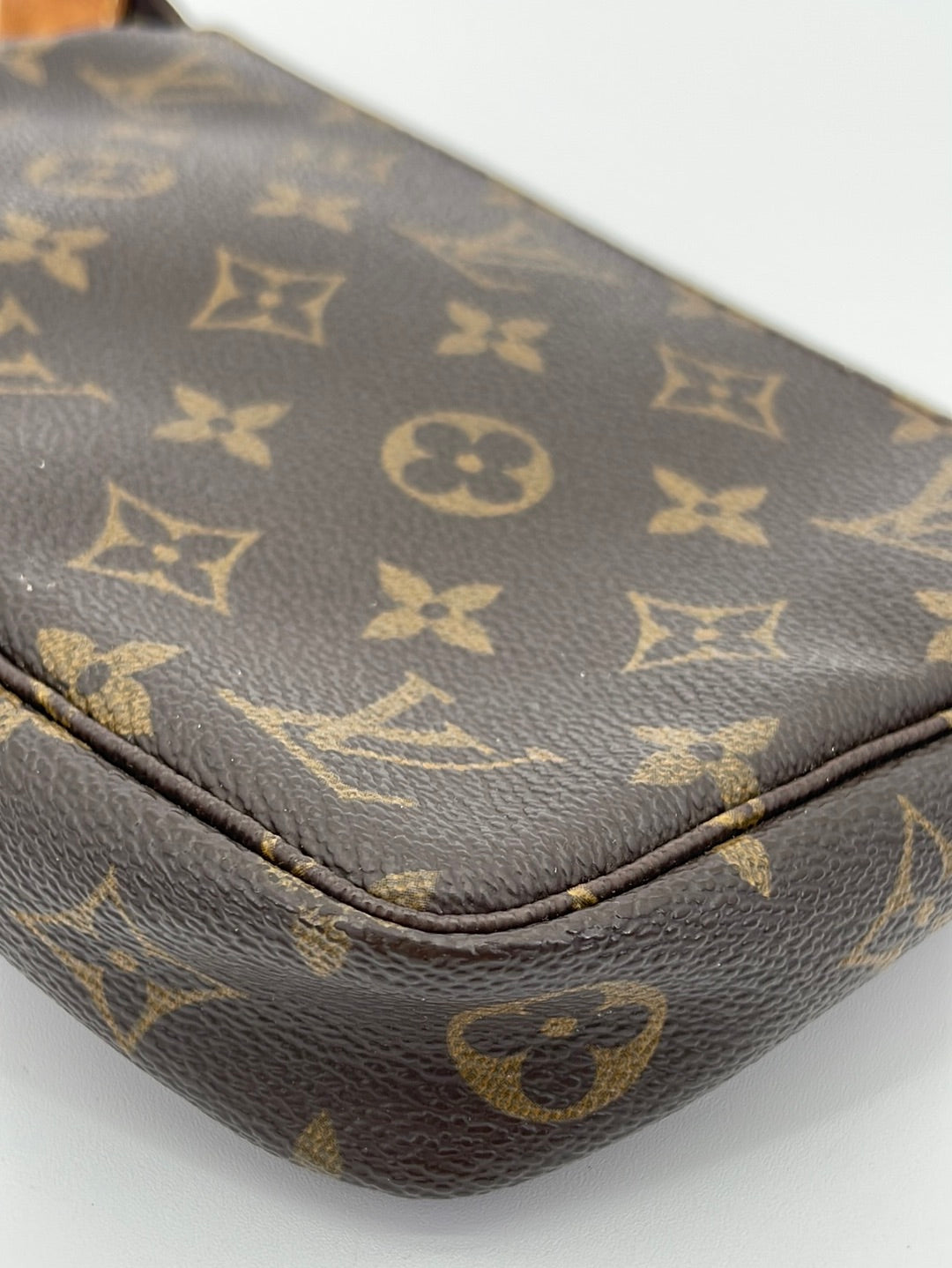 PRELOVED  Louis Vuitton Monogram Accessories Pochette Bag CA0011 052923