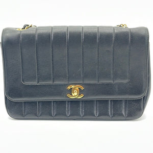 Pre-Owned Chanel Mademoiselle Chocolate Bar Lambskin Black 