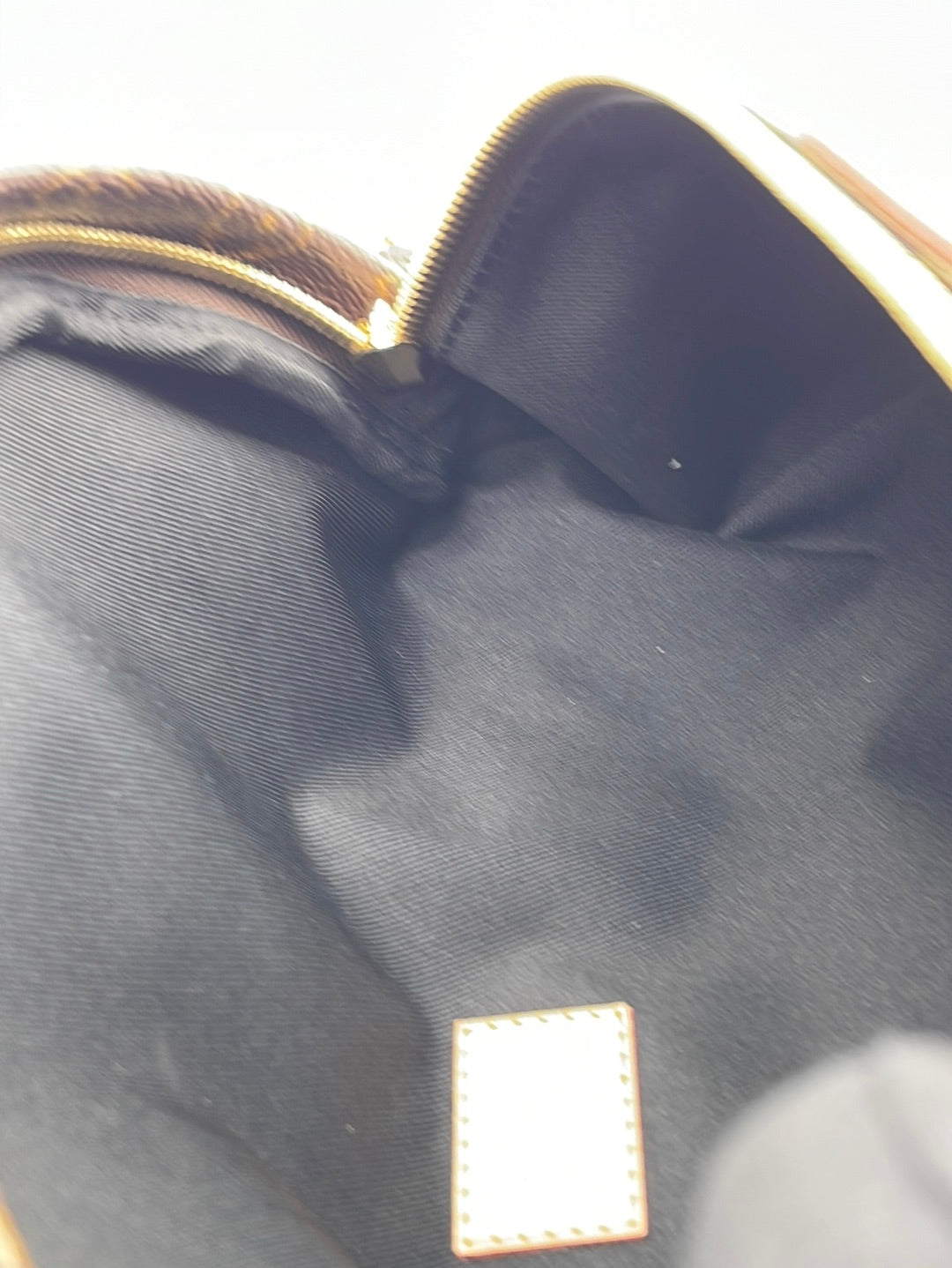 Louis Vuitton Discontinued Monogram Bumbag Waist Bag Sling Body 79lz825s at  1stDibs  louis vuitton bumbag empreinte discontinued, lv monogram bumbag  discontinued, louis vuitton bumbag discontinued