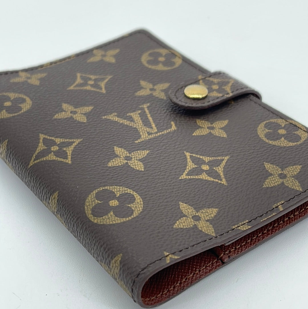 Authenticated Used Louis Vuitton Monogram A6 Planner Cover