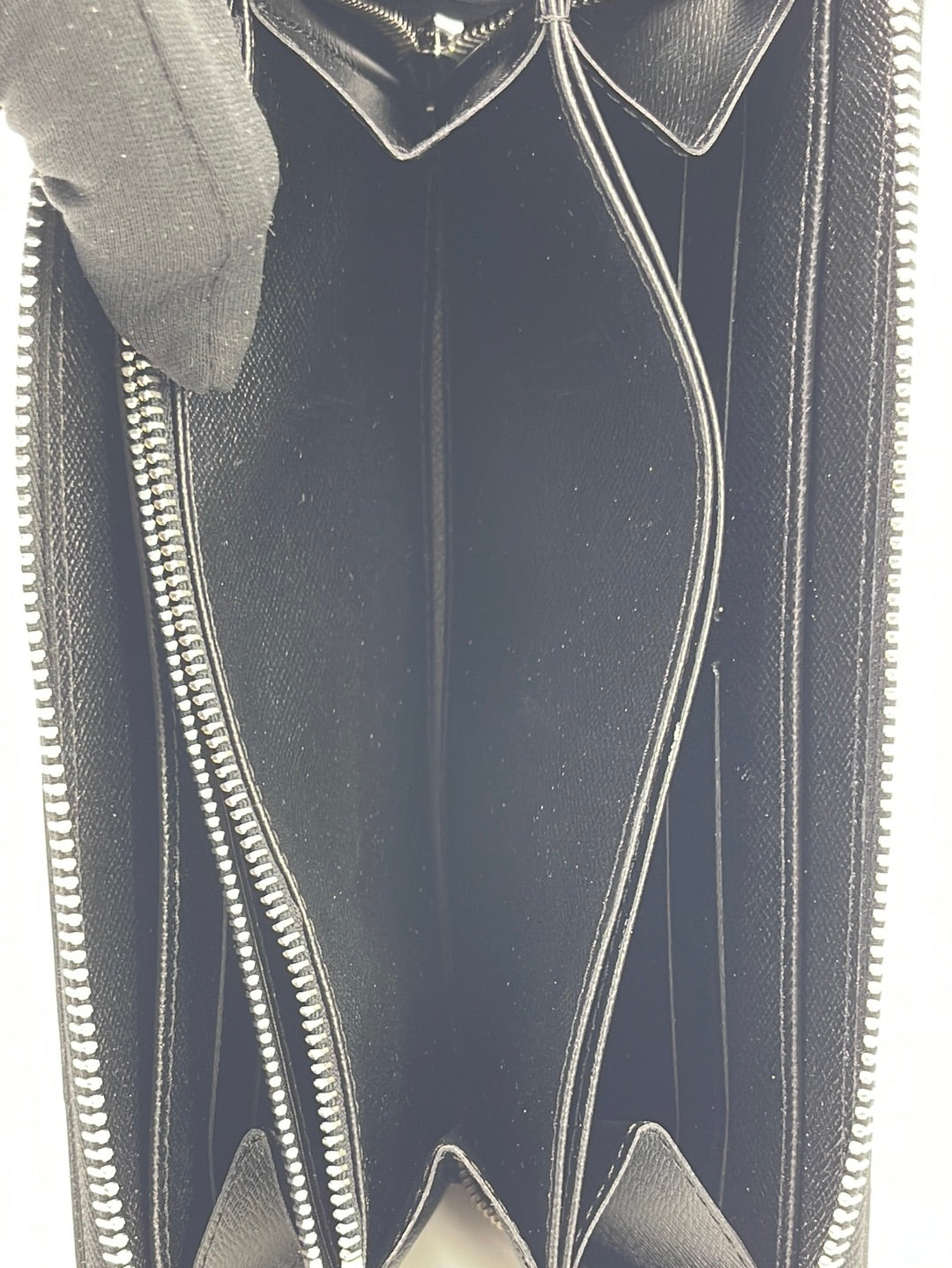 Louis Vuitton 3 Pcs Black-White Set – Bag, Sandals, Wallet – peehe