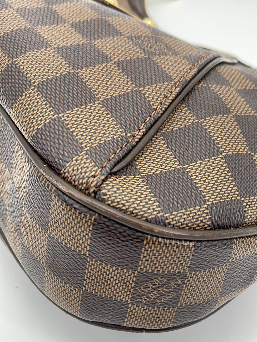 Louis Vuitton Damier Thames MM Ladies' Semi-Shoulder bag