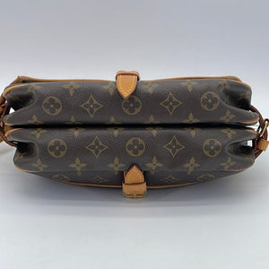 Pre-loved Saumur 30 Monogram Shoulder Bag Pvc Leather Brown