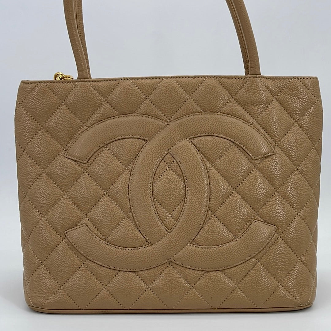 Preloved Chanel Beige Quilted Caviar Leather Medallion Tote 6567093 050223  $200 OFF