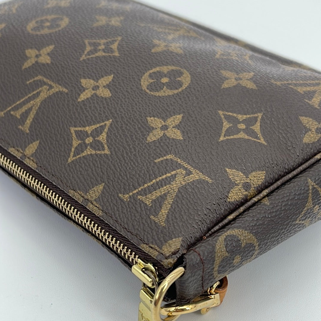 LOUIS VUITTON Monogram Pochette Accessoires Pouch Bag - AWL1797 –  LuxuryPromise
