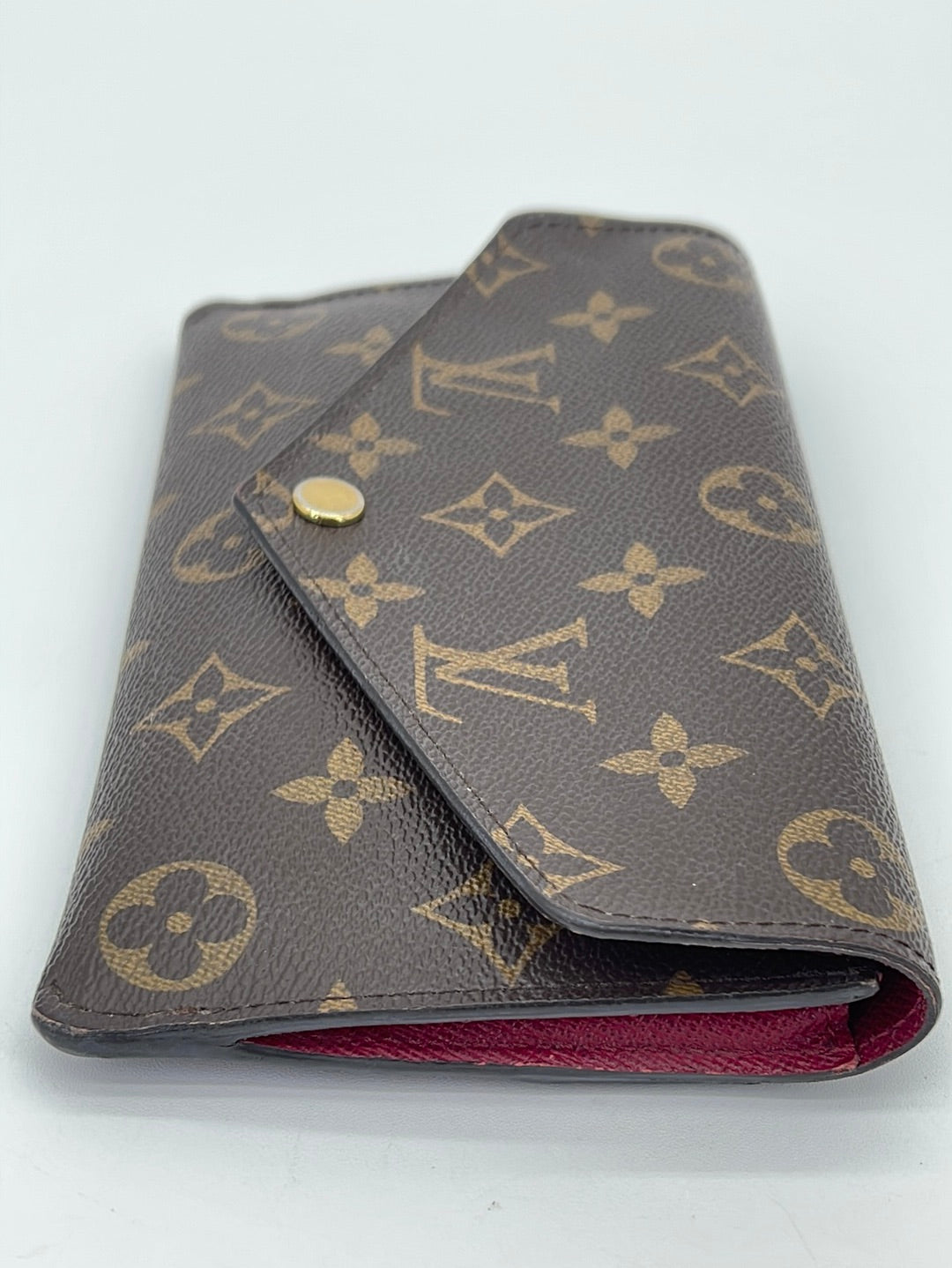 ❌Sold!❌Preowned LV wallet.