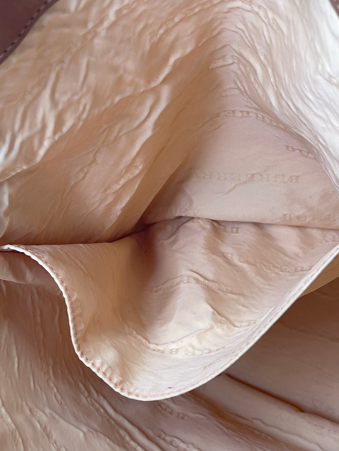 Preloved Burberry White Stripes Canvas Shoulder Bag VD46G28 061623 $125 oFF