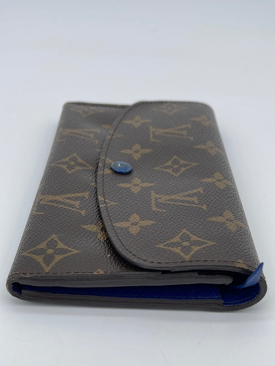Louis Vuitton Monogram Canvas Emilie Wallet ○ Labellov ○ Buy and Sell  Authentic Luxury