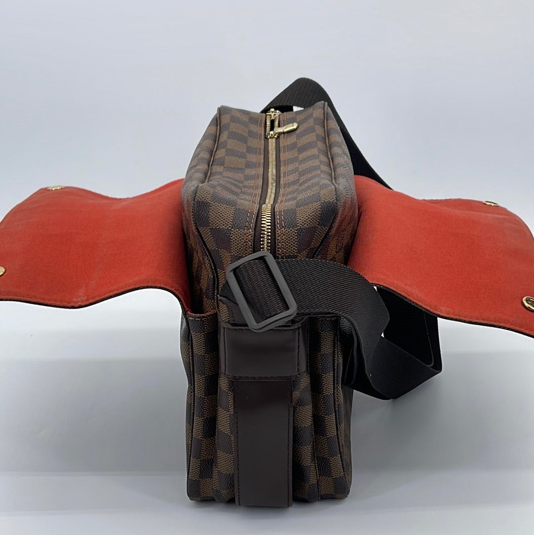 Louis Vuitton Damier Naviglio shoulder bag Brown Cloth ref.492316 - Joli  Closet