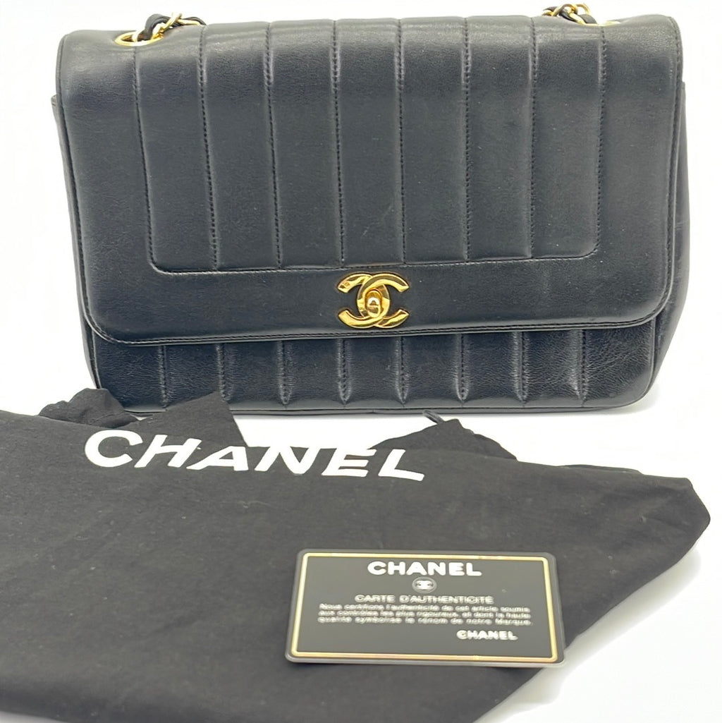 Vintage CHANEL Black Vertical Quilted Lambskin Medium Chain Flap Bag 2282428 070523 $800 OFF