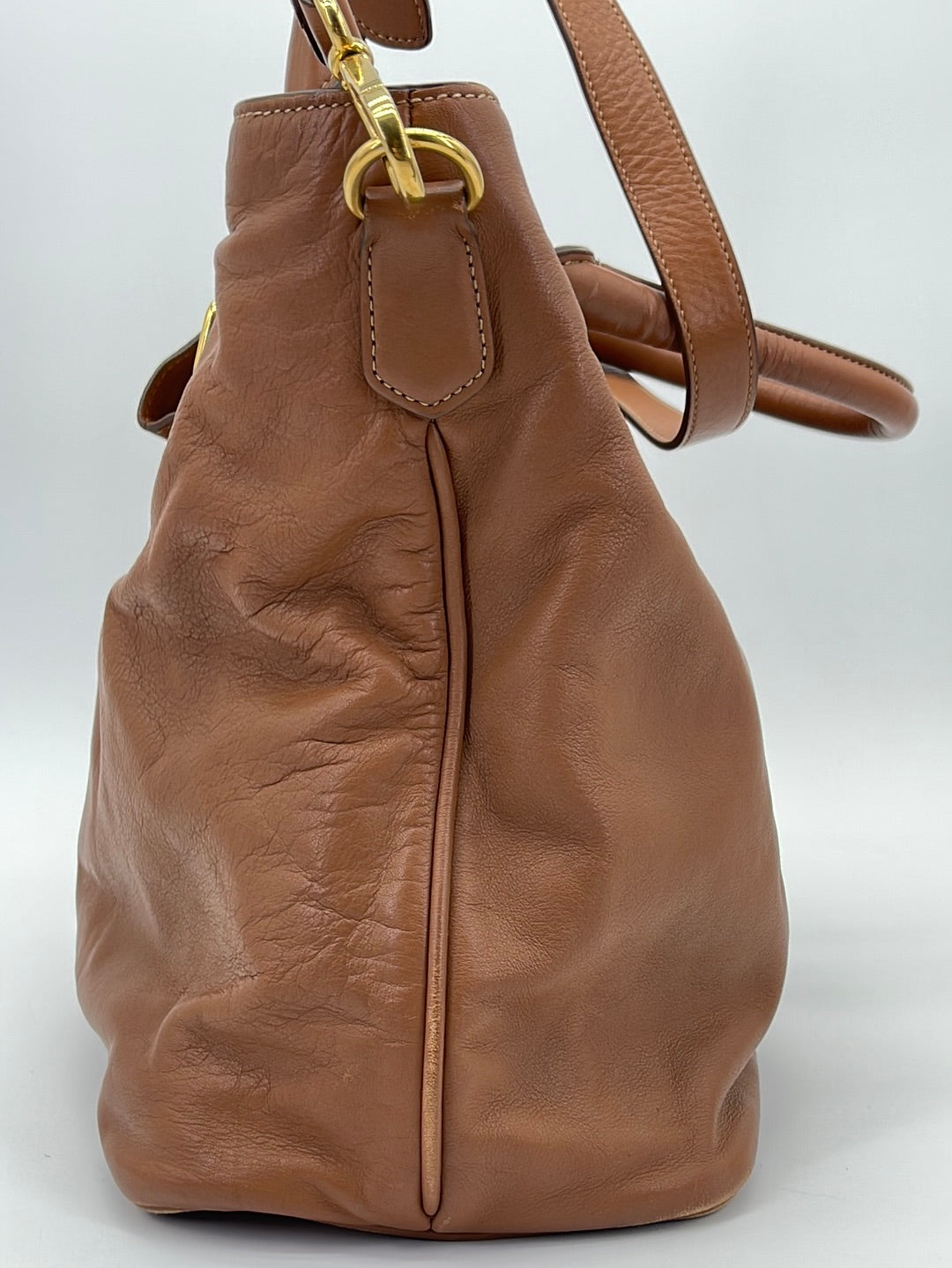 Brown Prada Vitello Daino Shoulder Bag – Designer Revival