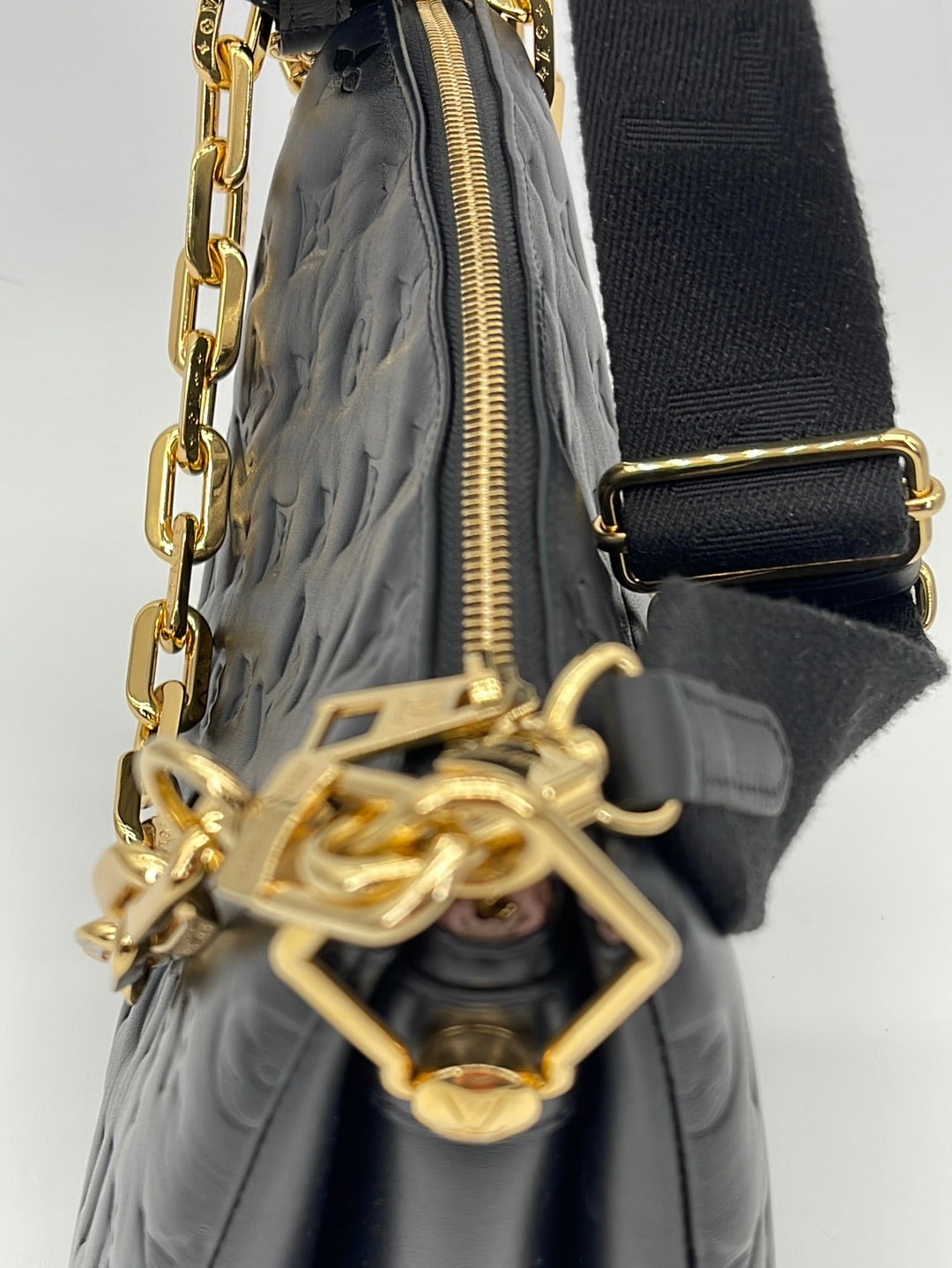 New black Louis Vuitton Coussin shoulder strap
