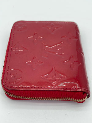 Preloved Louis Vuitton Burgundy Vernis Monogram Mini Zippy Wallet TS21 –  KimmieBBags LLC