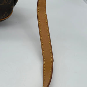 Louis Vuitton Saumur 43 Brown Cloth ref.432902 - Joli Closet