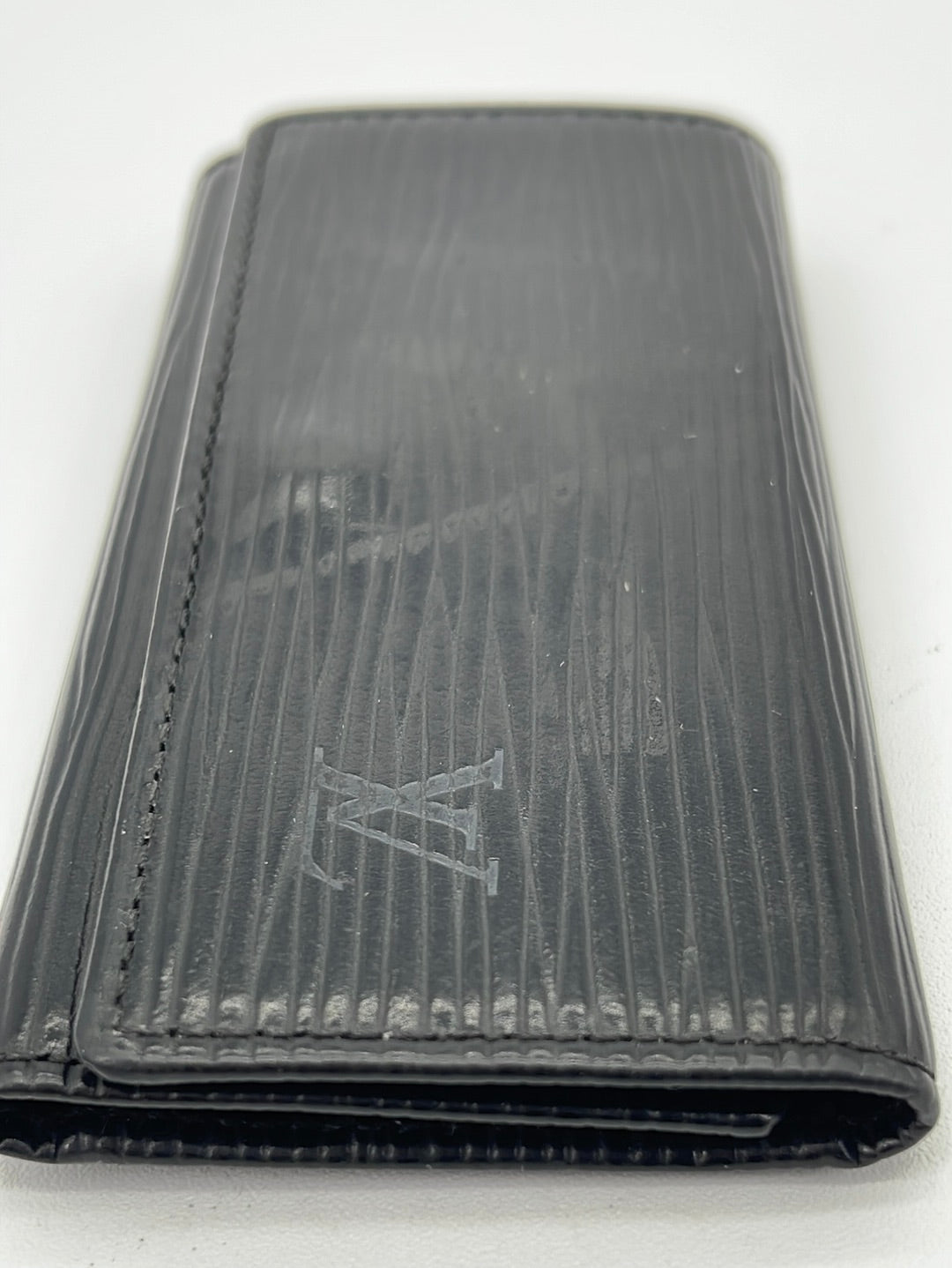 Preloved Louis Vuitton Black Epi 4 Key Holder CA1913 060223 $150 OFF –  KimmieBBags LLC