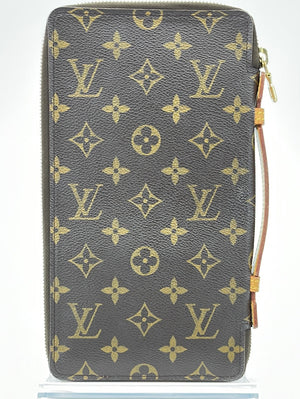 Preloved Louis Vuitton Monogram Checkbook Wallet MI0925 110723