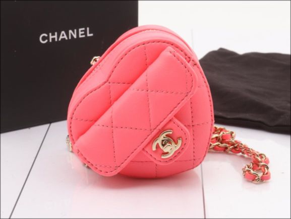 6837917 Preloved Chanel Unused storage Quilted Heart Shoulder Pochette  Series 32 083123