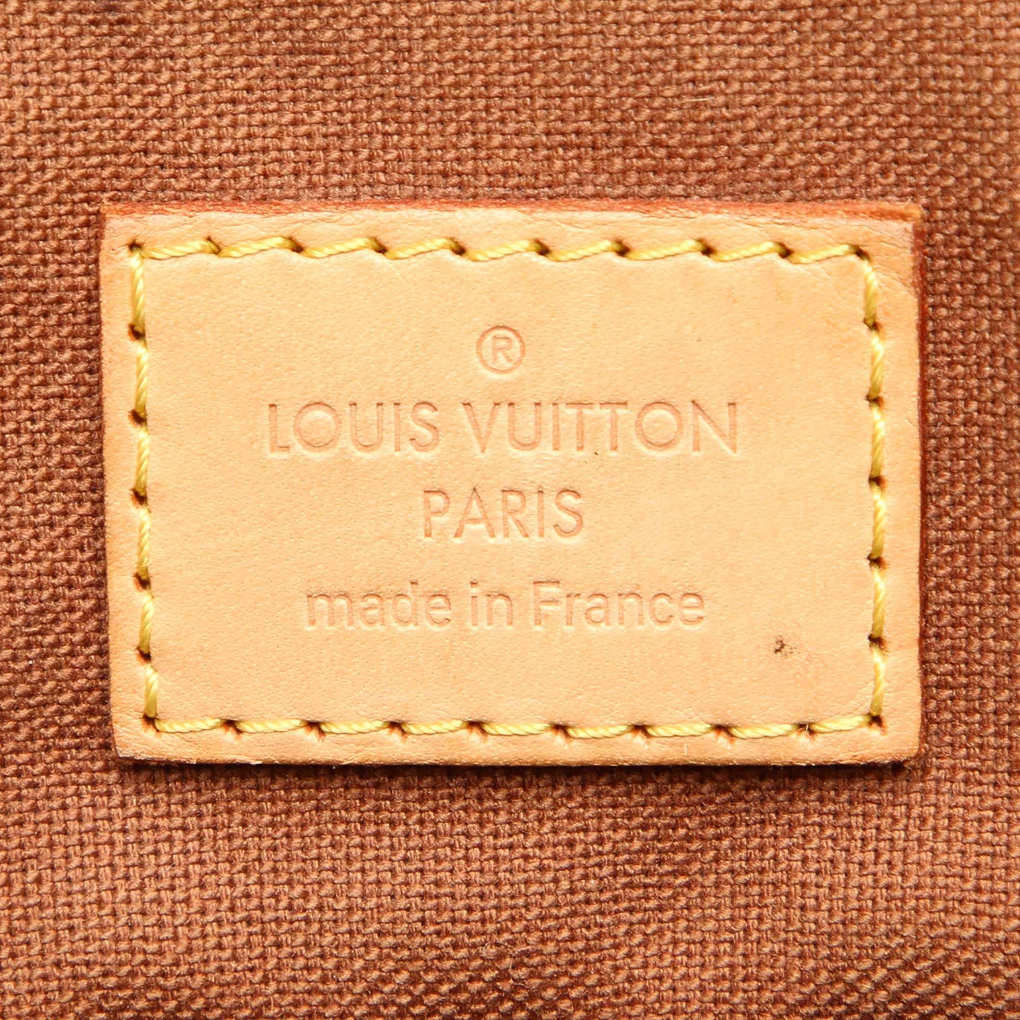 Louis Vuitton Monogram Coated Canvas Beaubourg MM Messenger Bag 2009