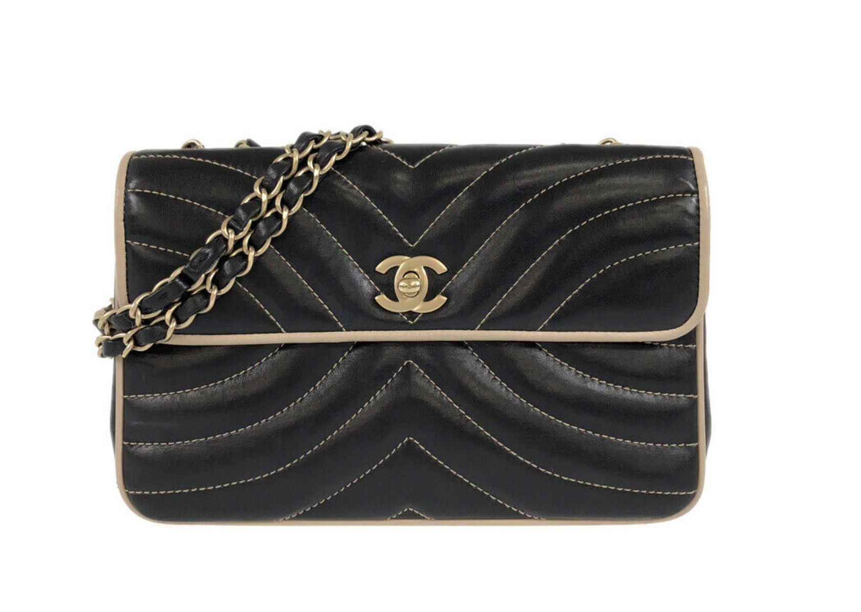 Vintage Chanel Black Lambskin Shoulder Bag 8429333 031123 *** DEAL ***