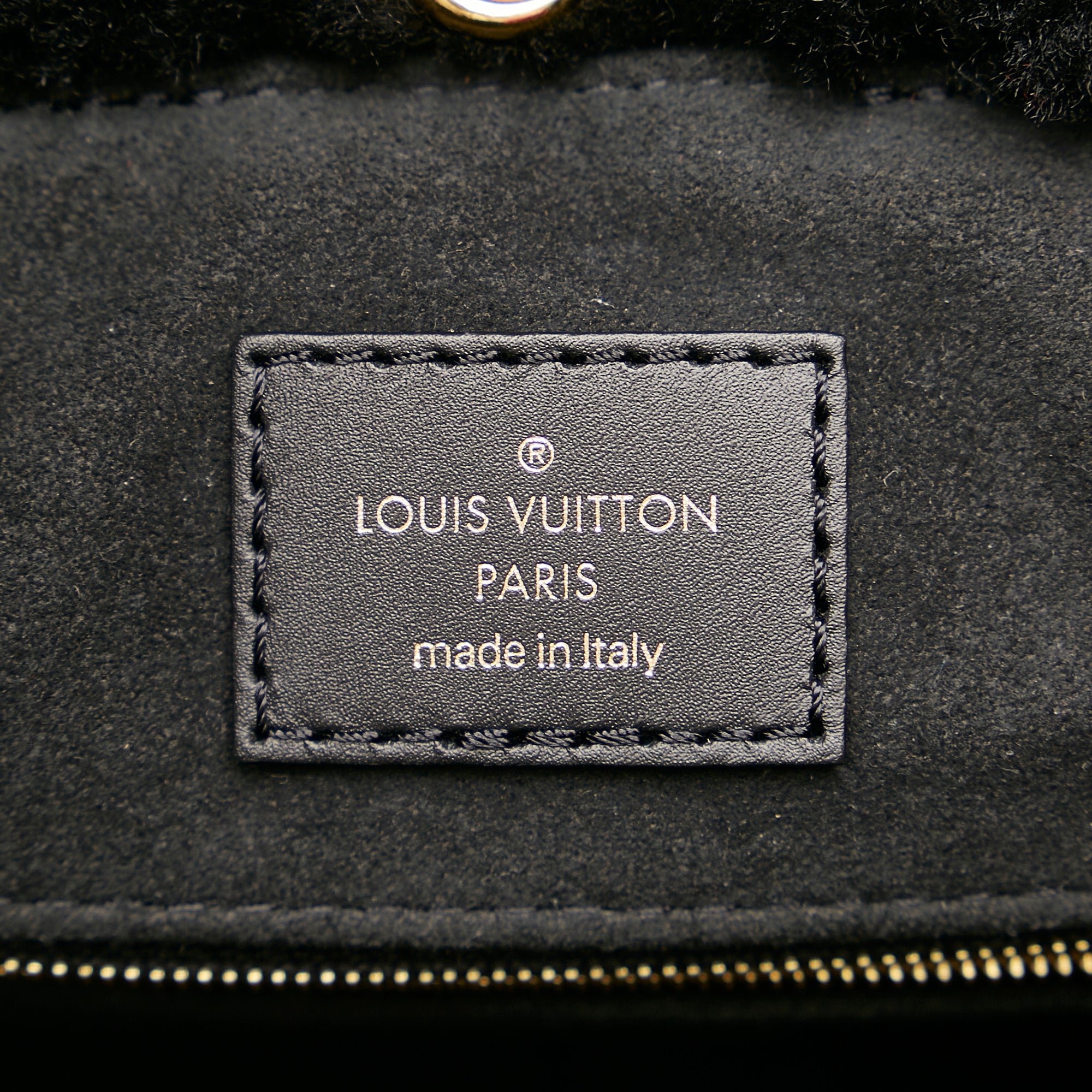 Louis Vuitton Monogram Giant Shearling Teddy Onthego GM (SHG-37287