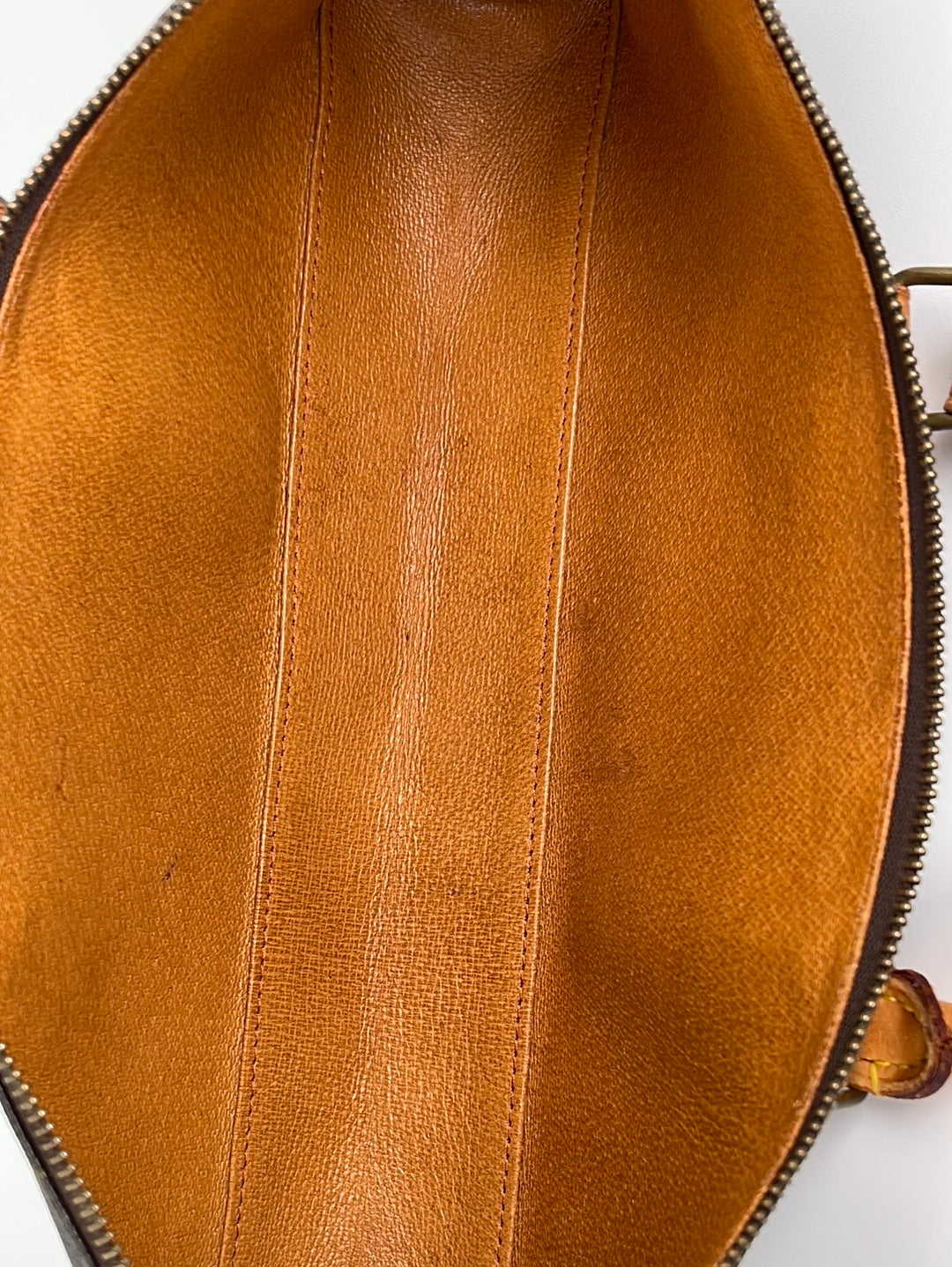 RARE VINTAGE LOUIS VUITTON SAC TRICOT/TRIANGLE Epi Leather 🤩