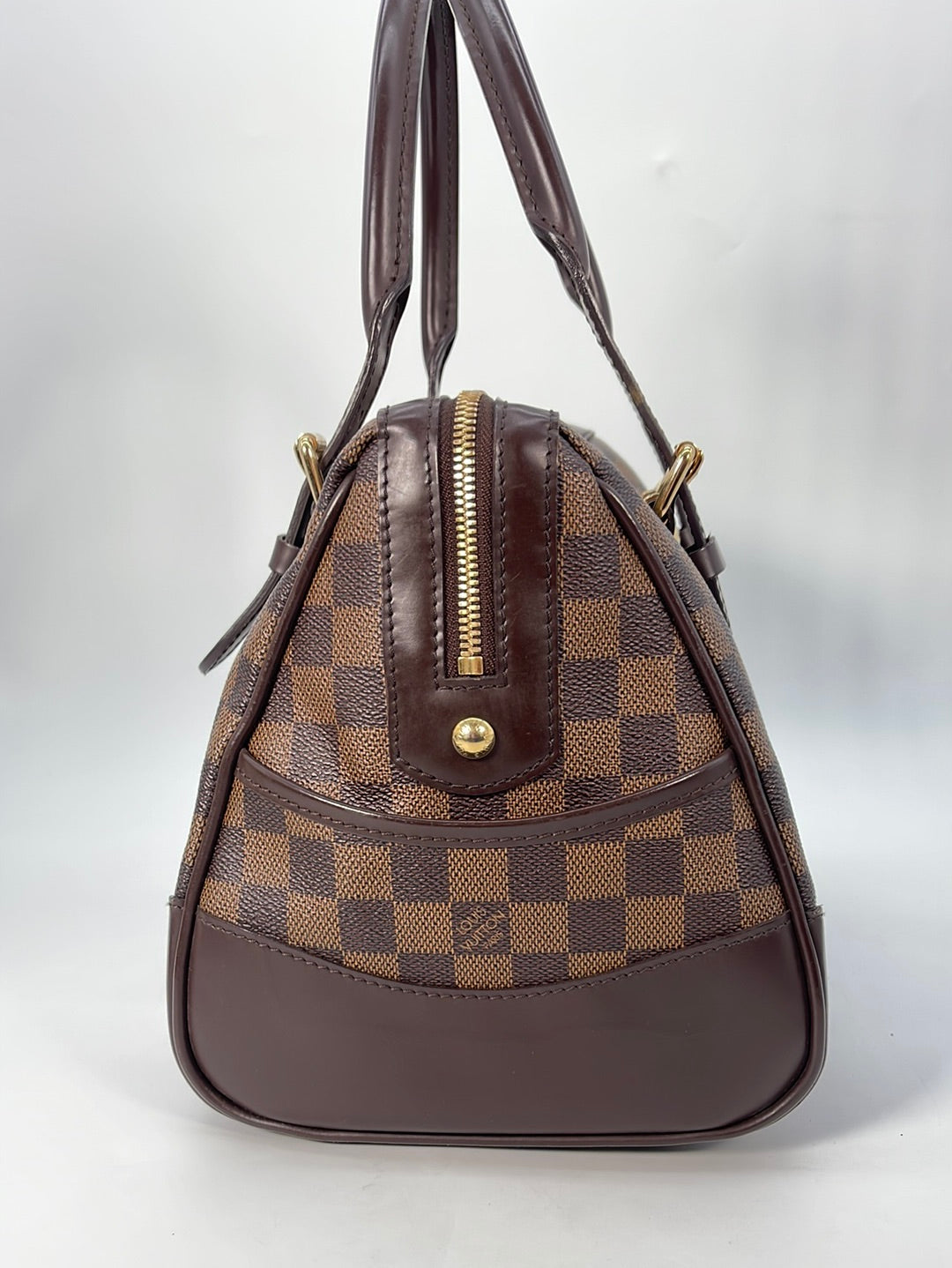 Louis Vuitton Berkeley Handbag 372870
