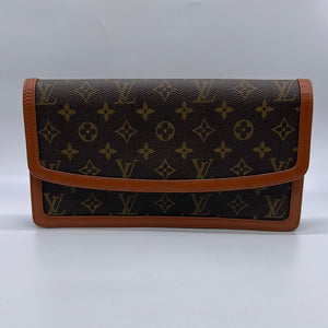 Louis Vuitton Clutches and evening bags for Women
