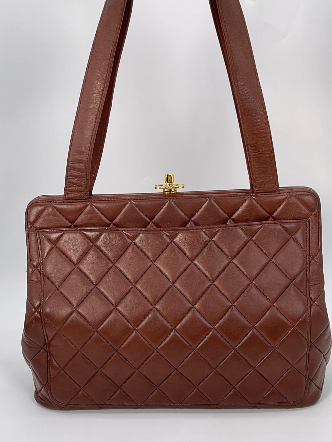 Preloved Chanel Brown Diamond Quilted Lambskin Leather CC Kiss Lock Tote 4392729 022723
