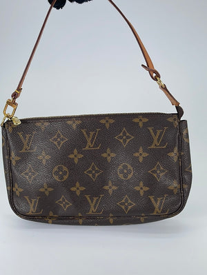PRELOVED  Louis Vuitton Monogram Accessories Pochette Bag AR0061 031023