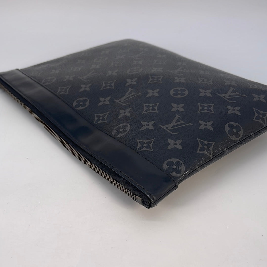 Pochette Discovery GM Shadow Monogram – Keeks Designer Handbags