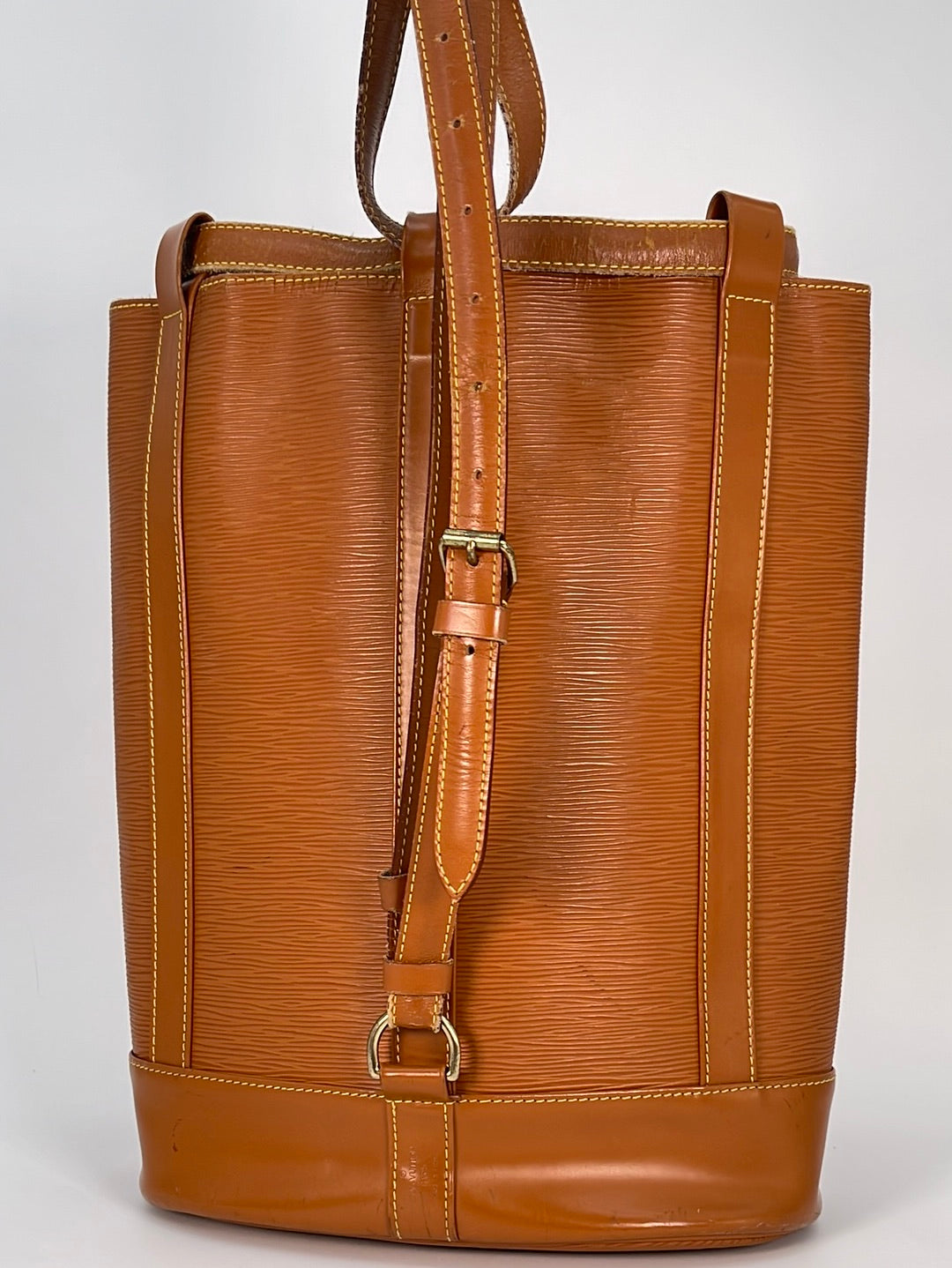 Vintage Louis Vuitton Randonnee Brown Epi PM Bag D9G8XJY 032923 *** Lightening Deal Apr 18 ***