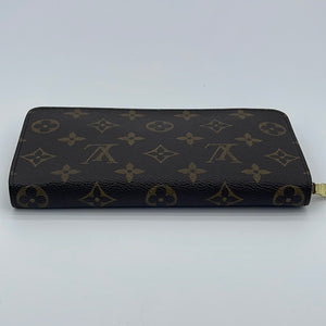 Louis Vuitton M60017 Monogram Leather Zippy Long Wallet Used
