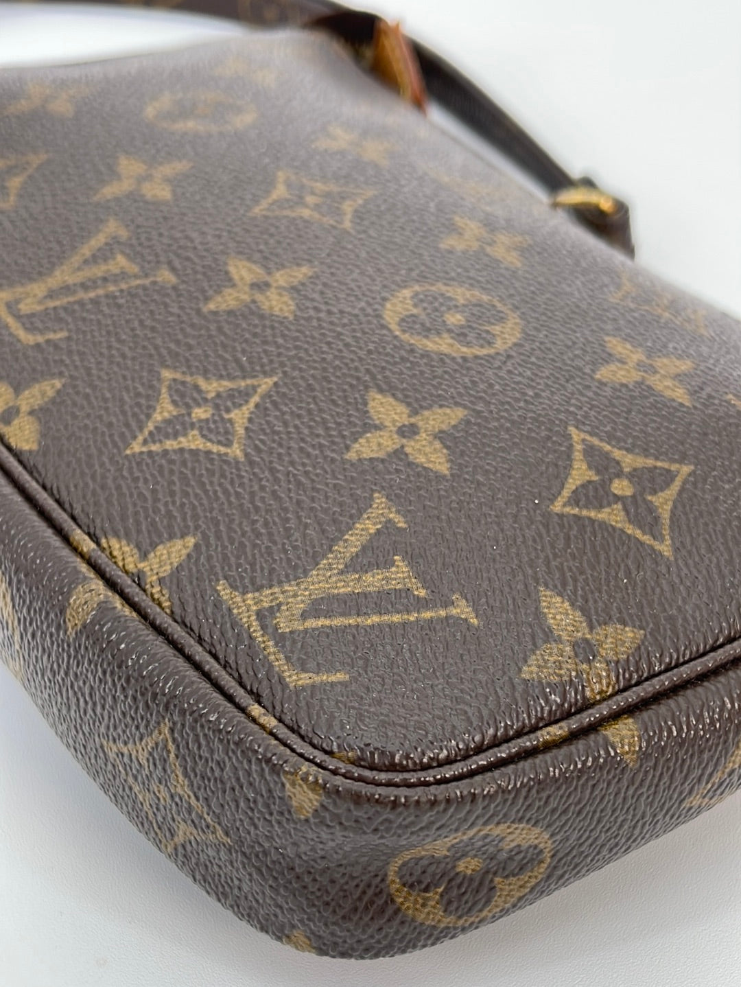 PRELOVED Vintage Louis Vuitton Monogram Accessories Pochette Bag VI0071 040123