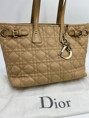 Preloved Christian Dior Cannage Quilted Medium Tote Bag BD786RH 082322