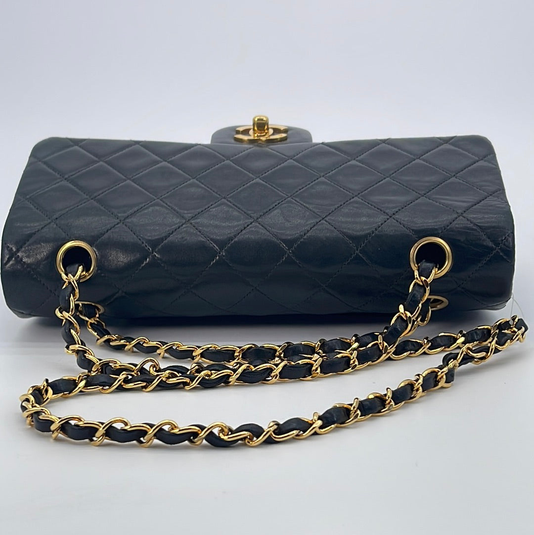 Preloved Vintage CHANEL Black Lambskin Medium Double Flap Matelasse Chain Shoulder Bag 2002887 032223. ** DEAL *** - $1000