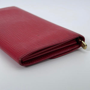 LOUIS VUITTON Logo International Trifold Wallet Epi Leather Red