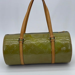 Vintage Authentic Louis Vuitton Green Vernis Leather Bedford