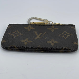 Louis Vuitton Cassis Epi Leather Pochette Cles Key and Change Holder -  Yoogi's Closet