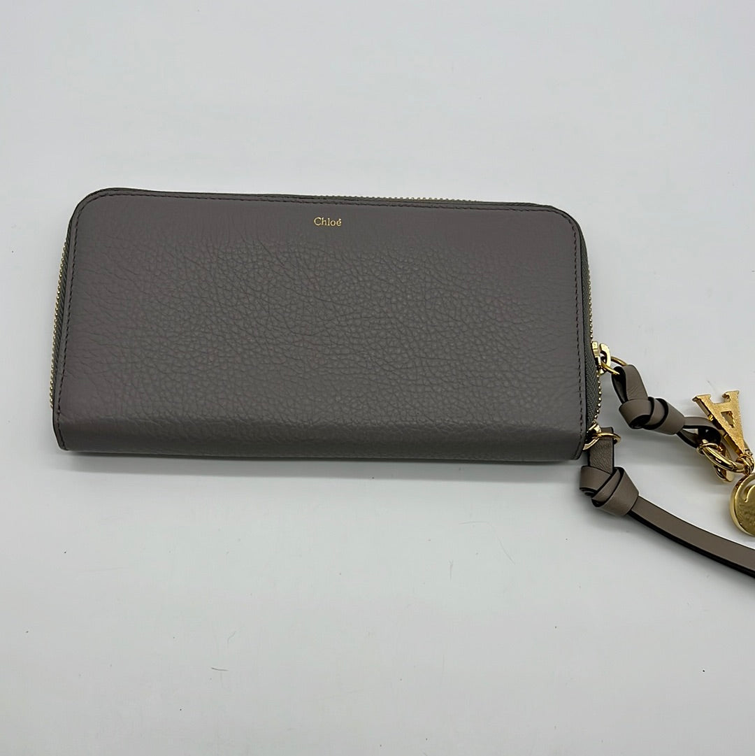 Preloved Chloe Grey Leather Zippy Zip Around Long Wallet DOTPGD 012223