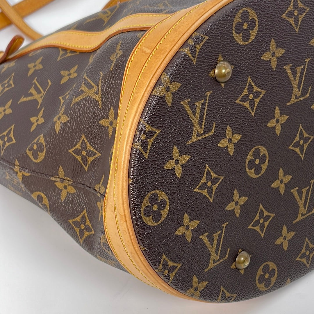 Louis Vuitton Monogram Bucket GM Shoulder Bag – KreweLuxuryShop