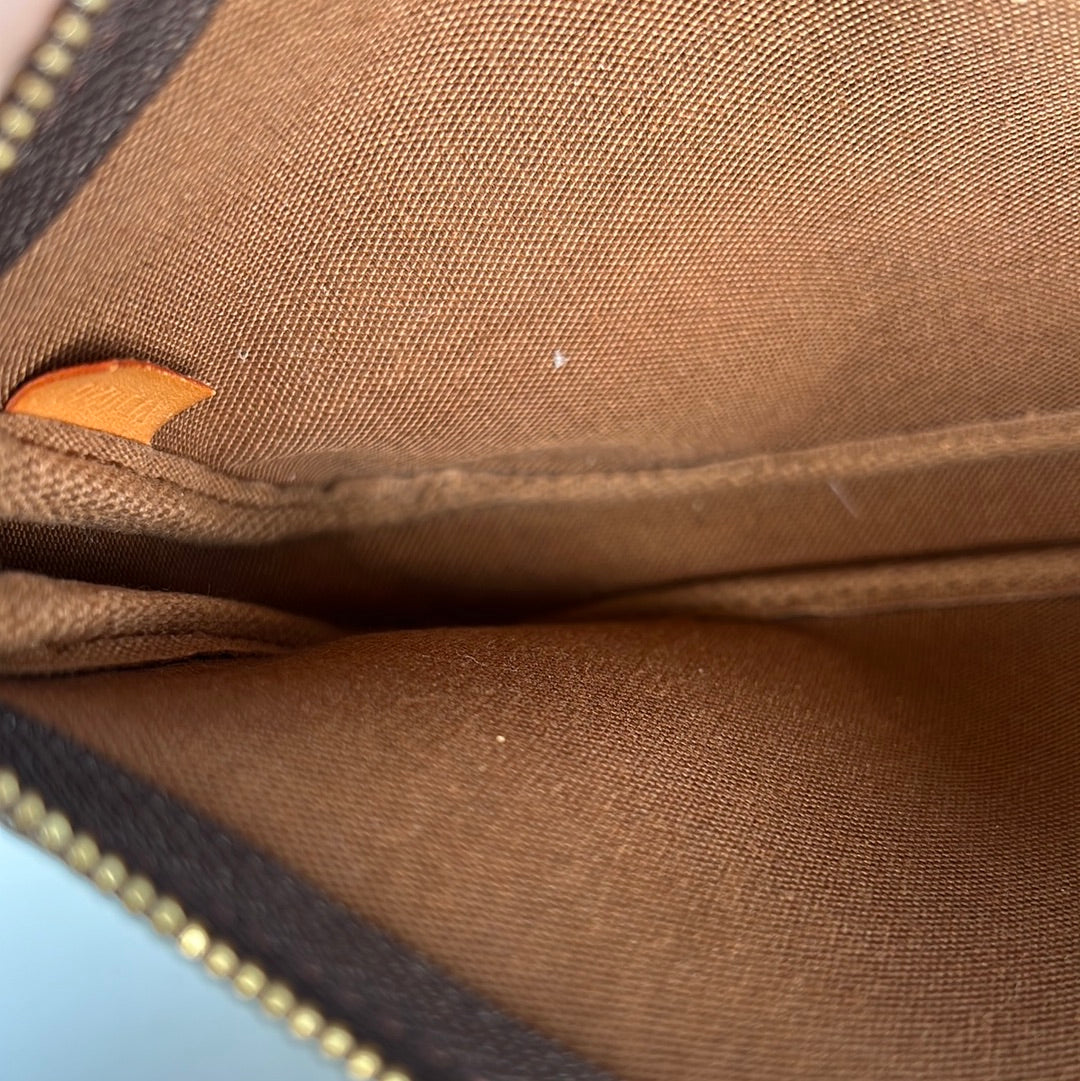 Louis Vuitton Pochette Accessoires NM bag Cloth ref.791397 - Joli Closet