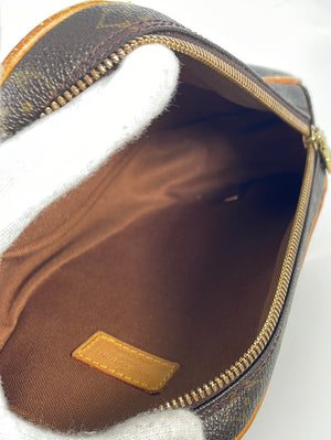 Vintage Louis Vuitton Pochette Gange Monogram Crossbody Shoulder Bag CA0040 011323