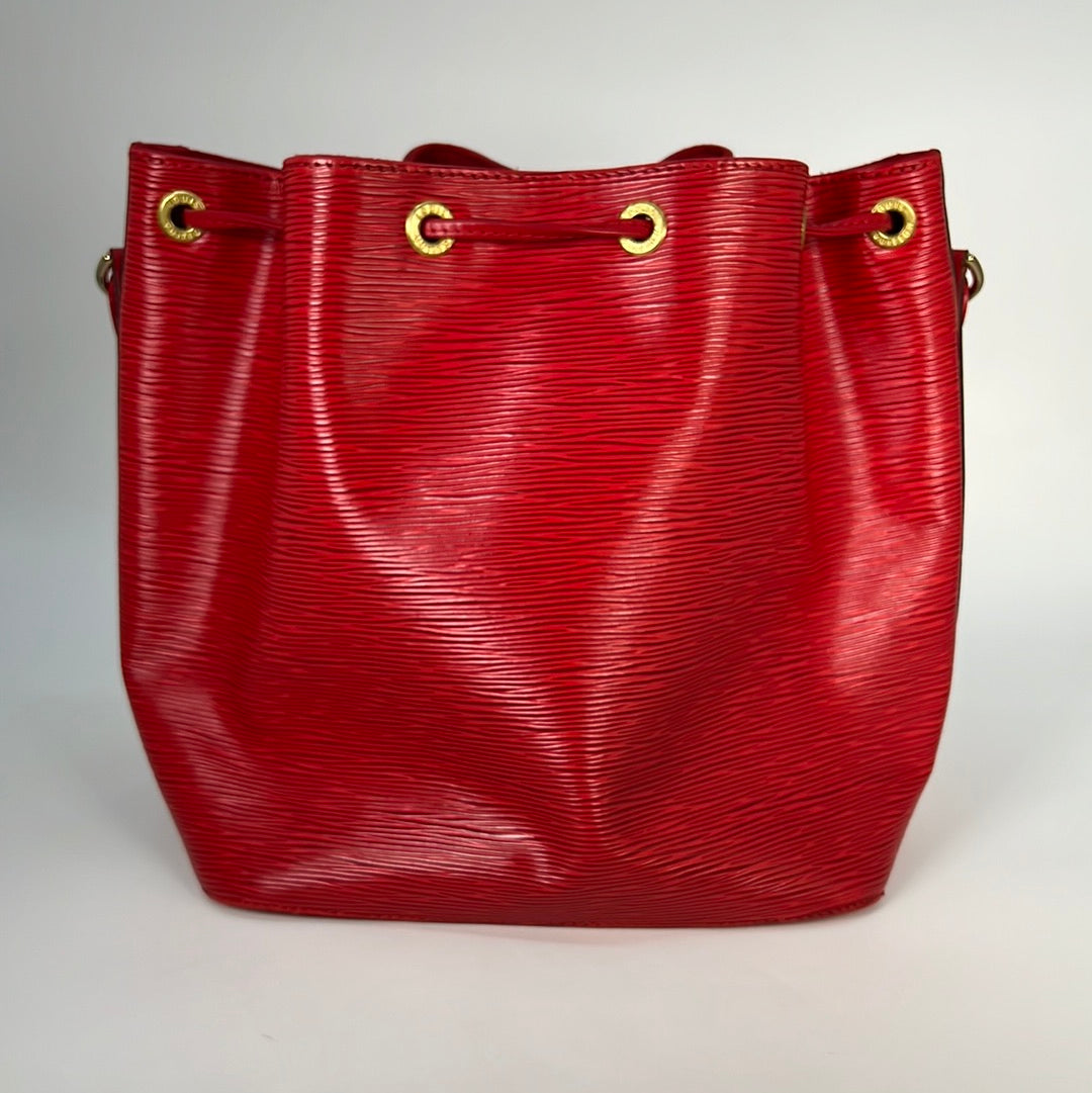 Vintage Louis Vuitton Petite Noe Red Epi Shoulder Bag AR0955 020223