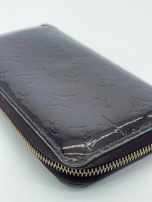 Preloved Louis Vuitton Burgundy Monogram Vernis Zippy Wallet BA1151 040223
